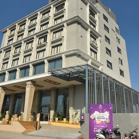 Hotel Accord Premier Raigarh Exteriér fotografie