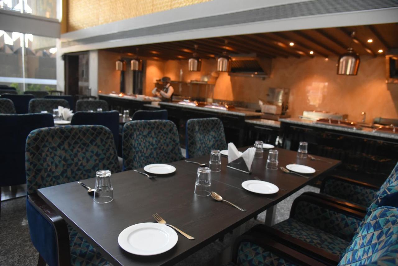 Hotel Accord Premier Raigarh Exteriér fotografie