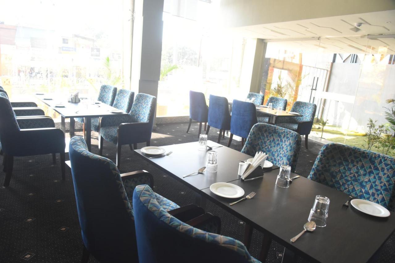 Hotel Accord Premier Raigarh Exteriér fotografie